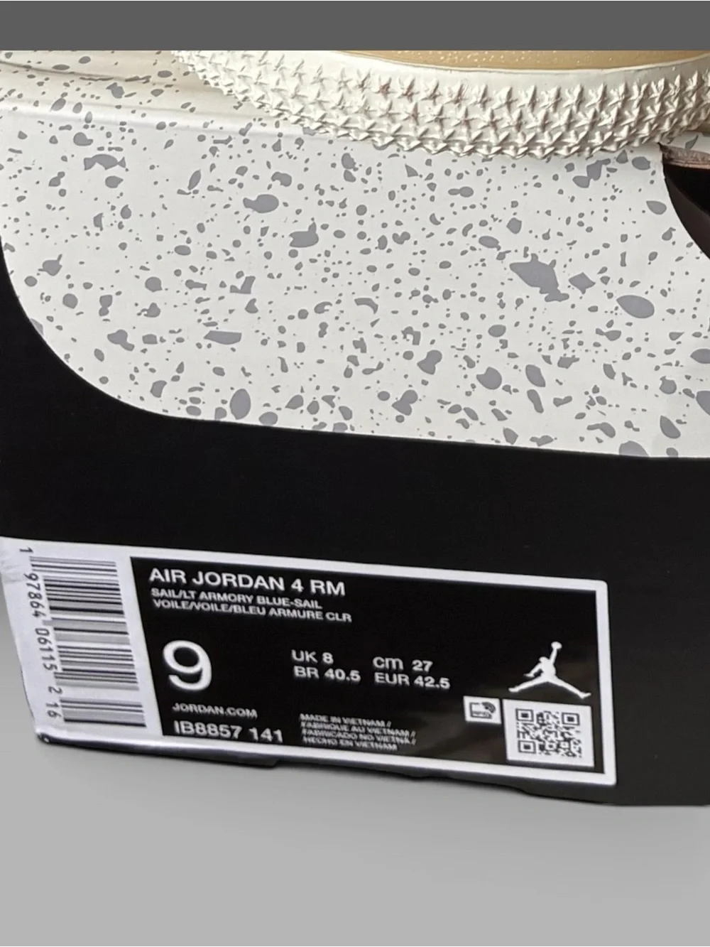 Air Jordan 4 RM 